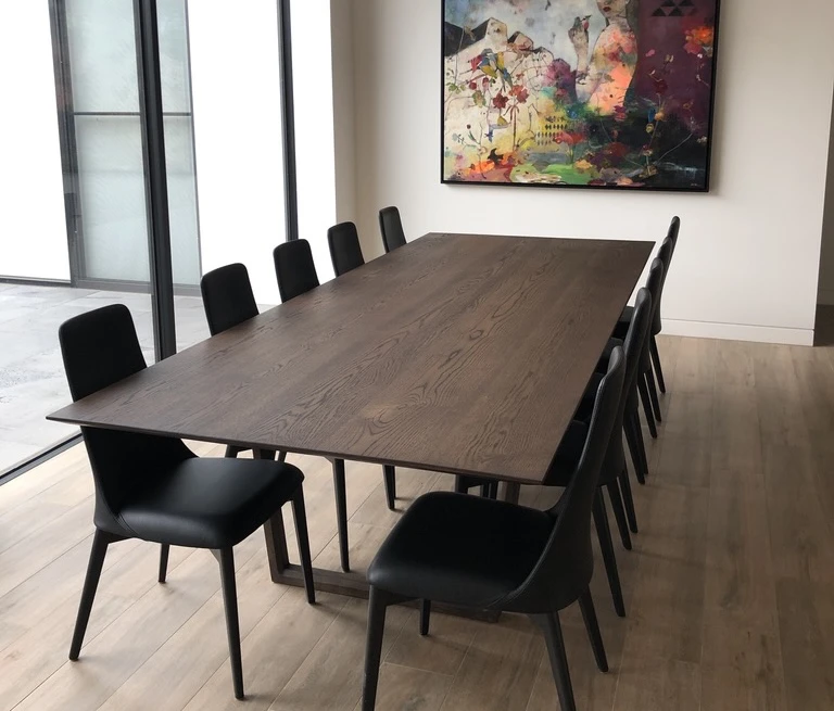 Nina Table