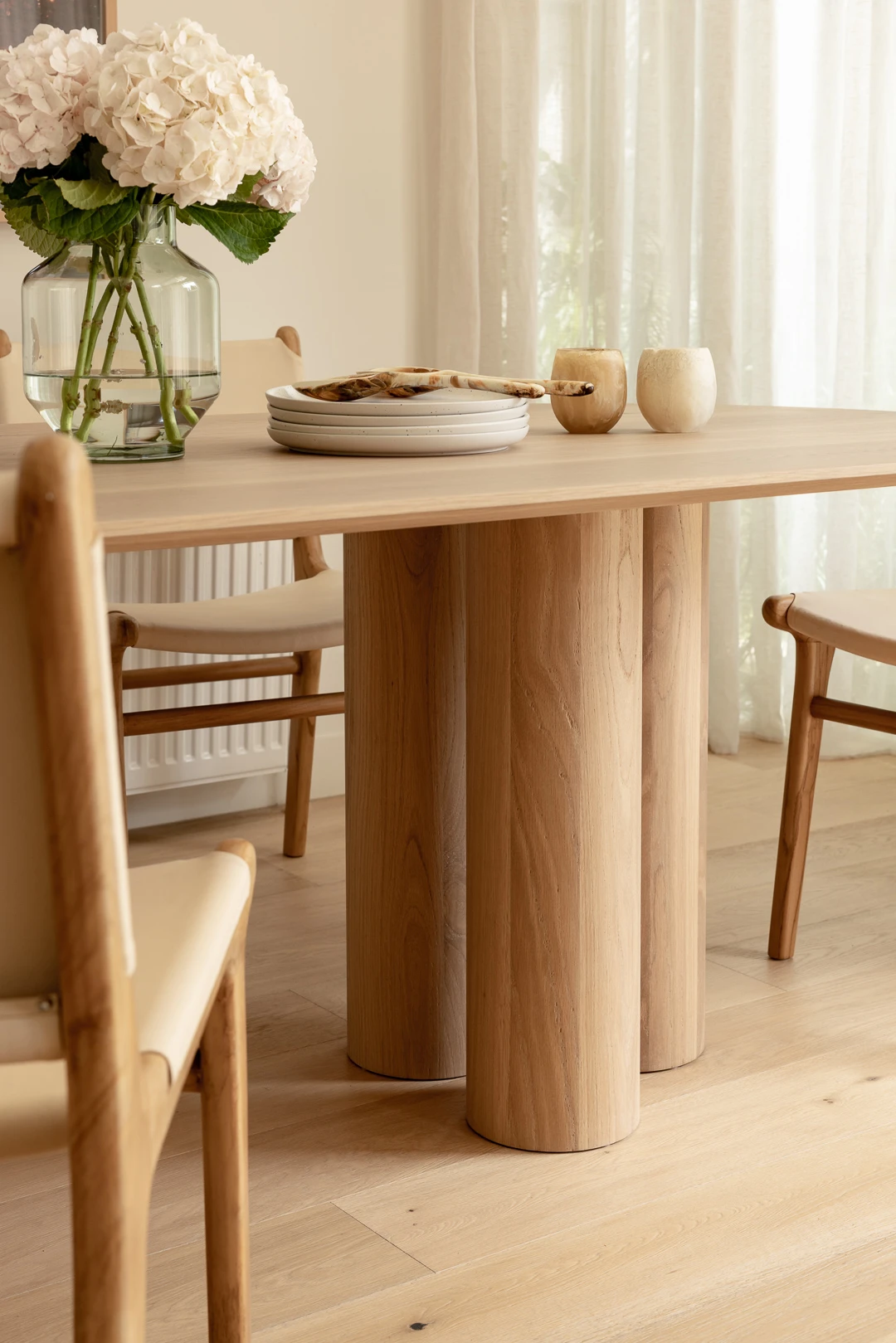 Pillar Table view 1
